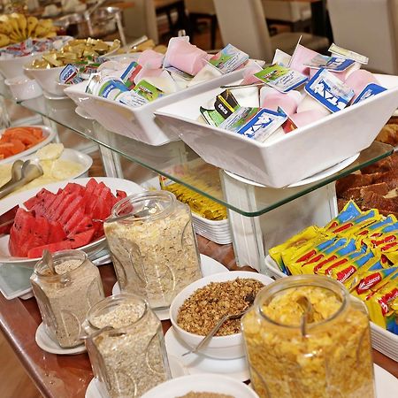 Astron Saint Charbel Suites & Life ساو باولو المظهر الخارجي الصورة