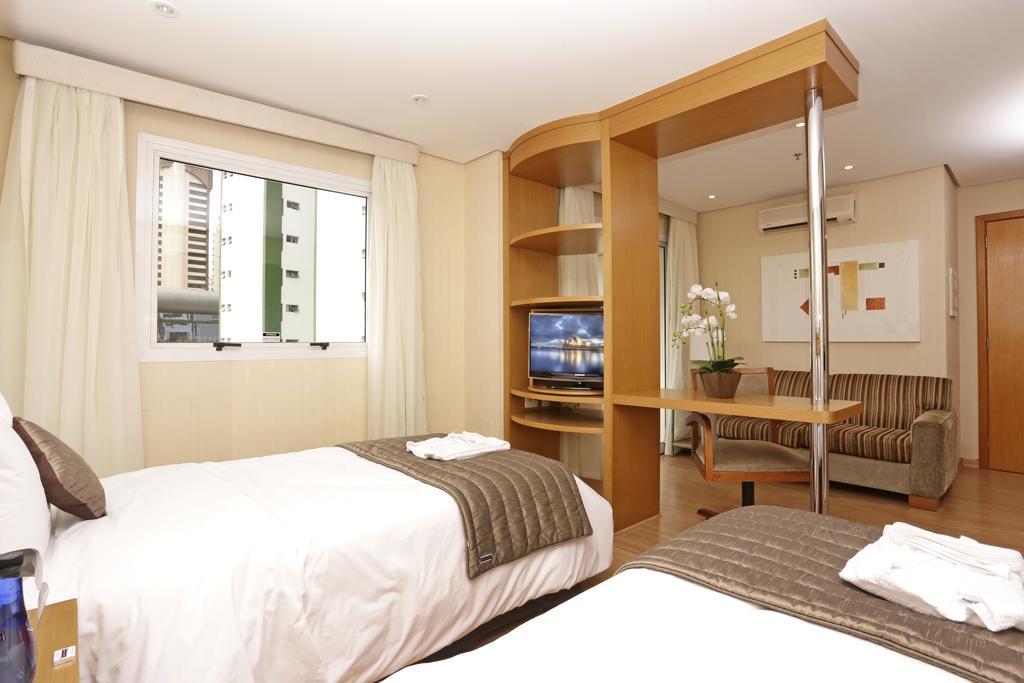 Astron Saint Charbel Suites & Life ساو باولو المظهر الخارجي الصورة