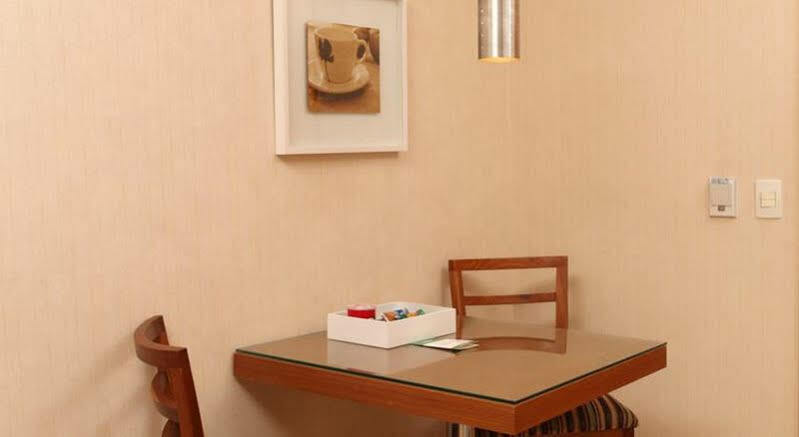 Astron Saint Charbel Suites & Life ساو باولو المظهر الخارجي الصورة